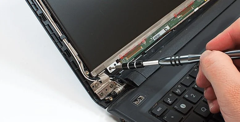 بازکردن پیچ های ال سی دی لپ تاپ