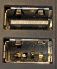 پورت یو اس بی شکسته لپ تاپ