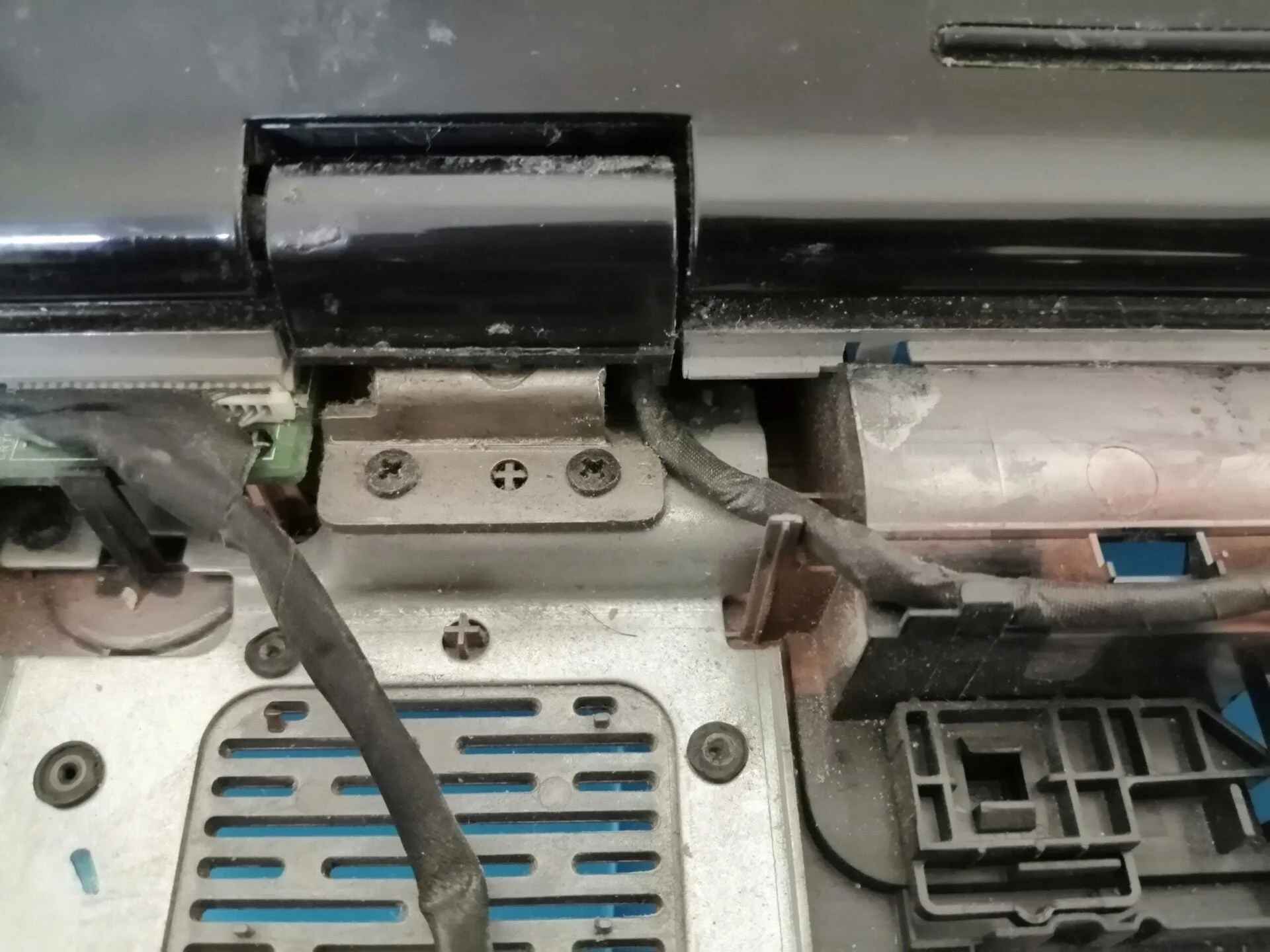 لولای لپ تاپ دل