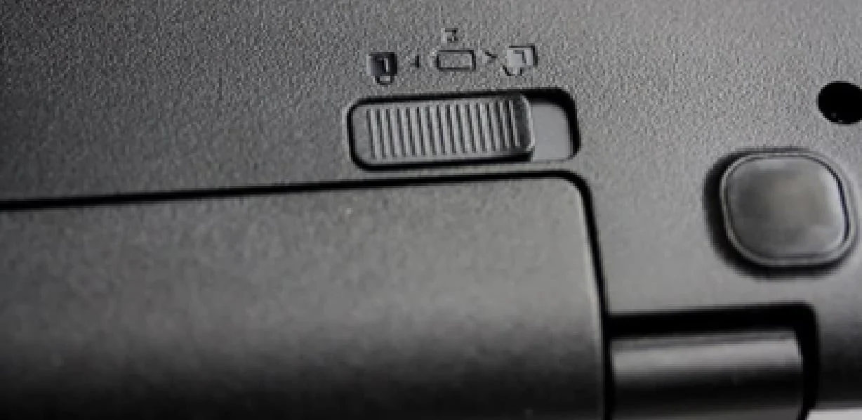 در آوردن باتری لپ تاپ