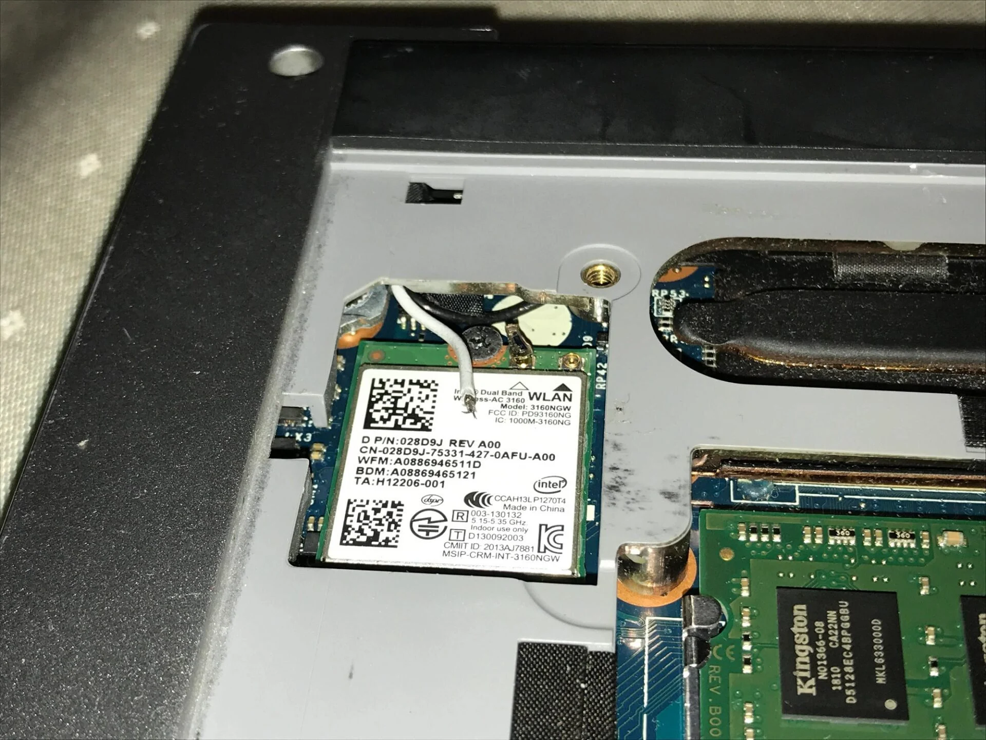 کابل آنتن پاره شده لپ تاپ