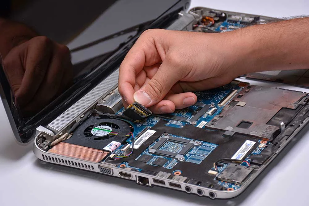 تعمیر لولای لپ تاپ