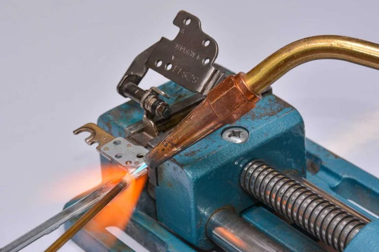 جوشکاری لولای لپ تاپ