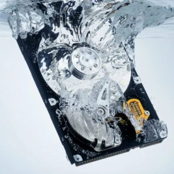 آب خوردگی هارد لپ تاپ