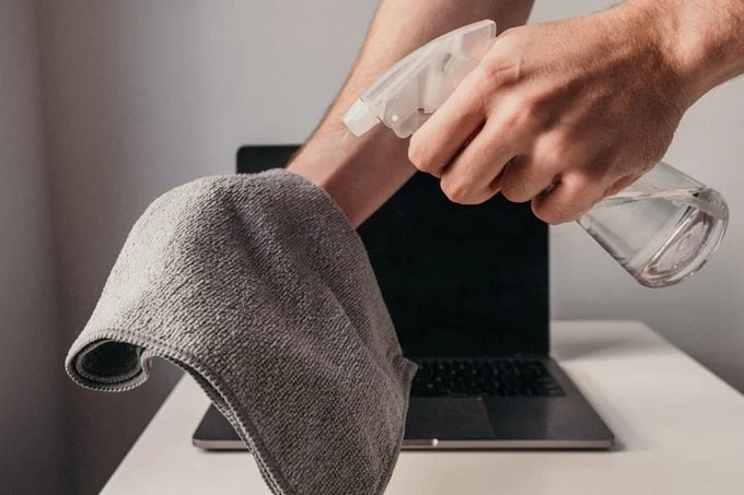 تمیز کردن لپ تاپ