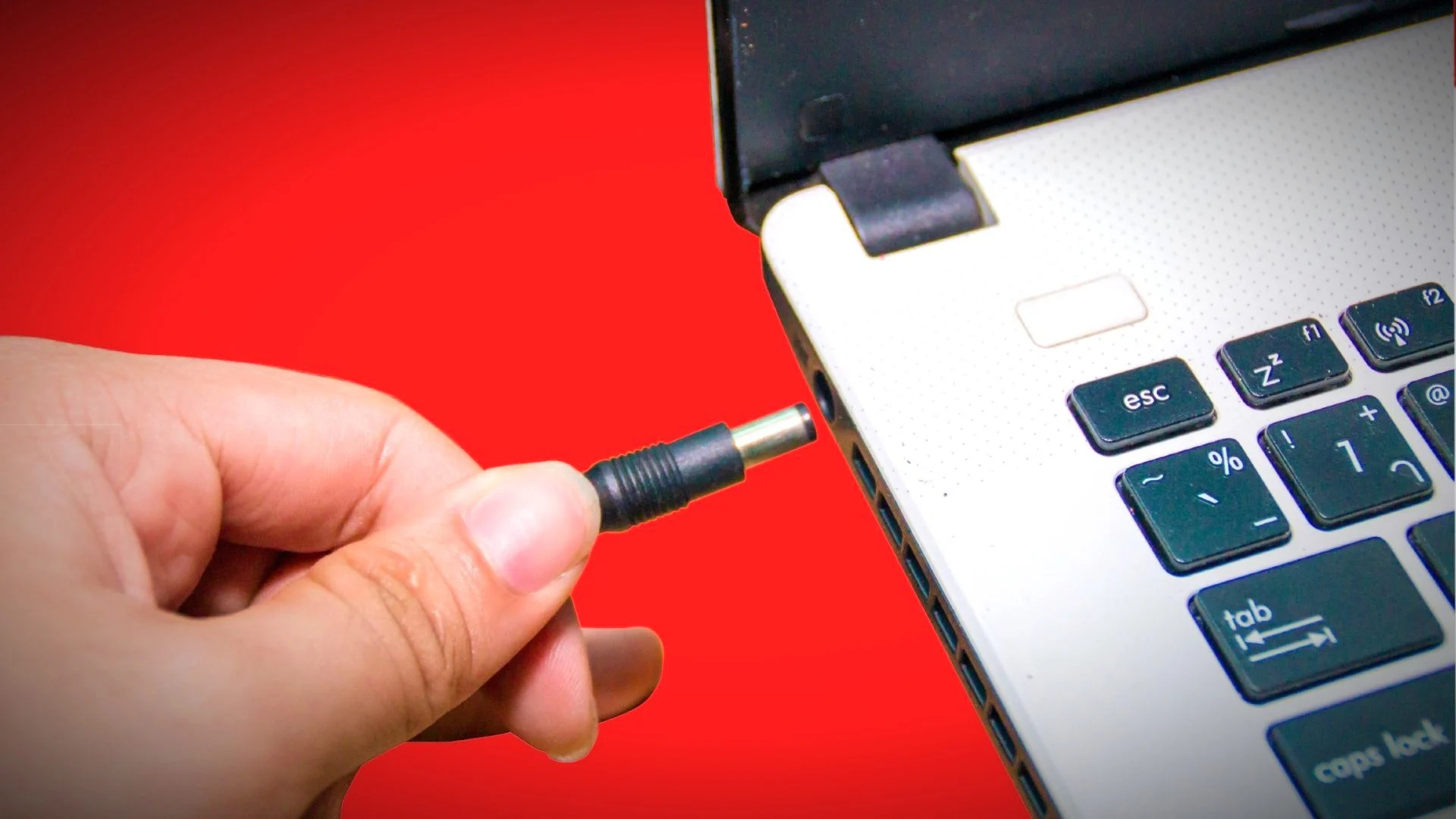 جا زدن سوکت شارژ