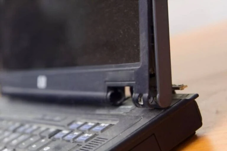 تعمیر لولا فن لپ تاپ