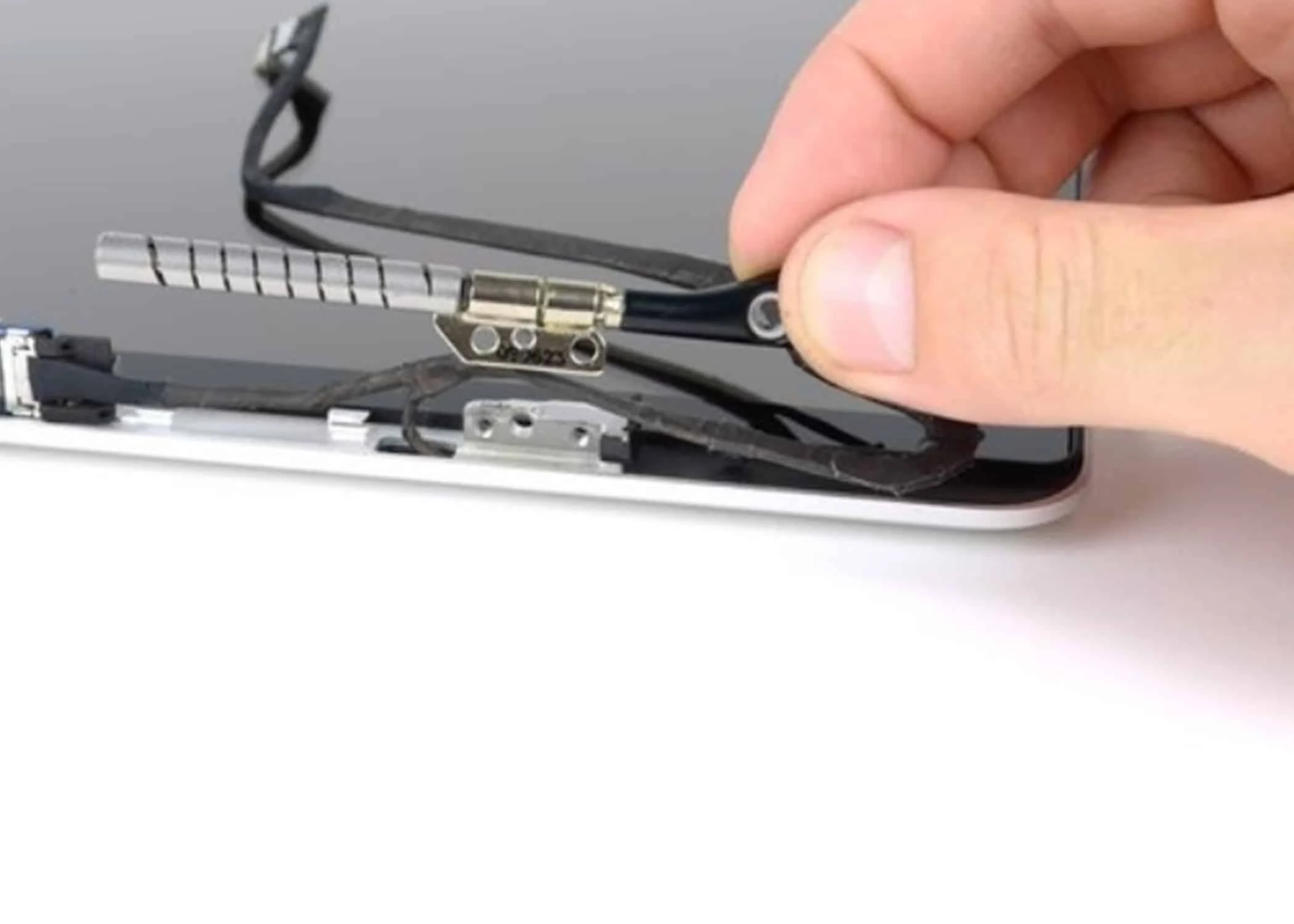 تعمیرات لولای لپ تاپ