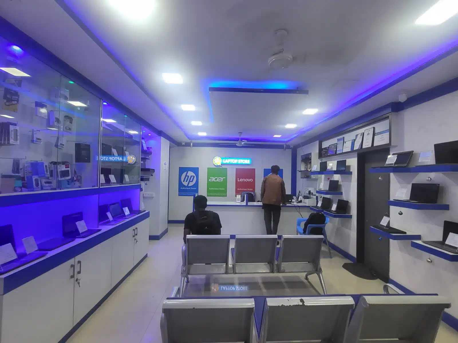 خدمات قابل ارائه در نمایندگی لپ تاپ ایسر