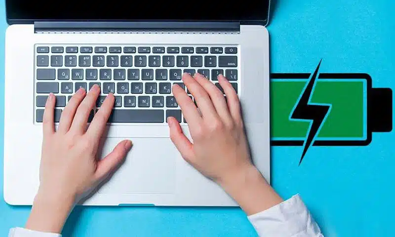 معایب استفاده از لپ تاپ در حال شارژ